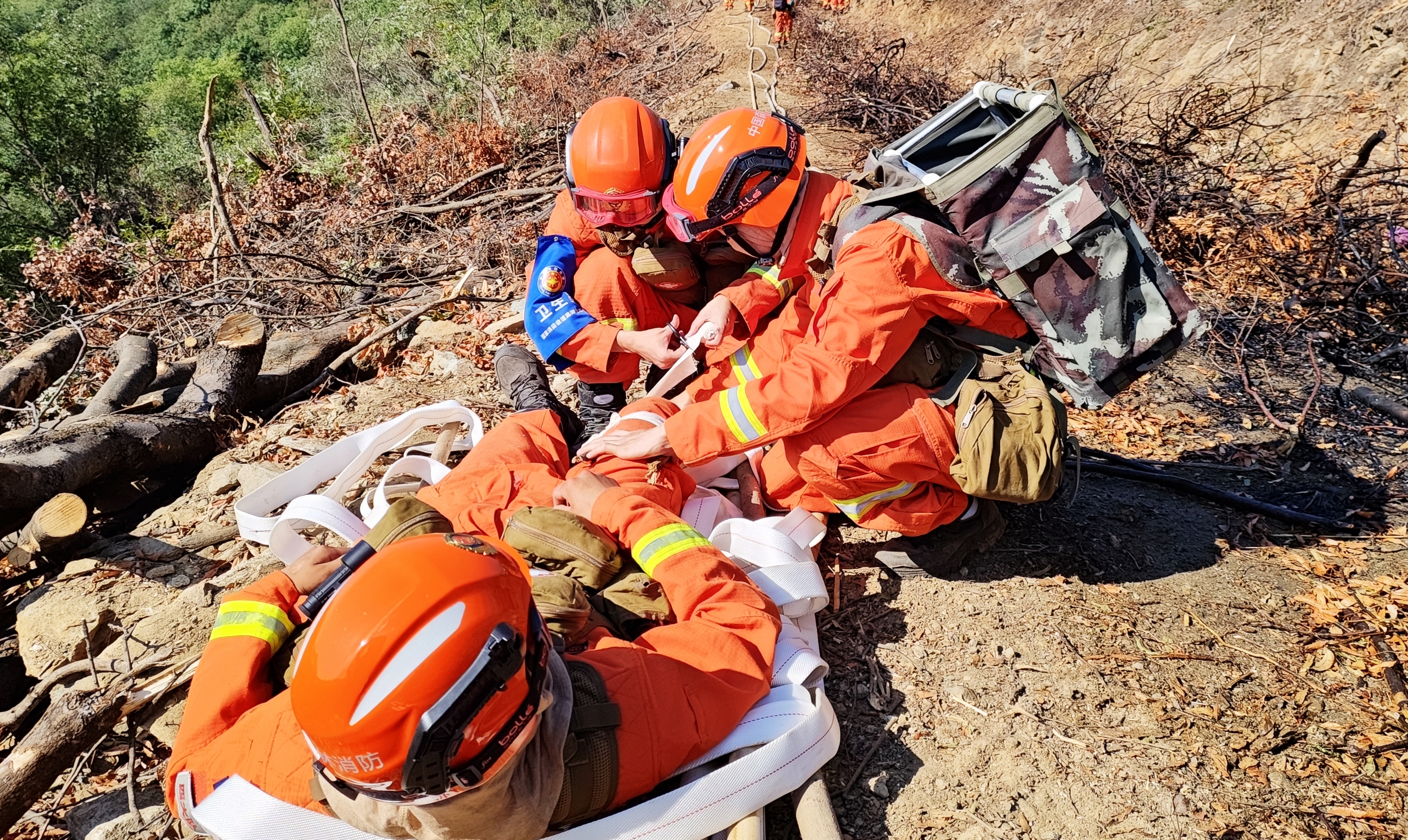 全力备战湖北秋冬森林防灭火 野外实战化演训锤炼救援本领 ——国家消防救援局湖北机动队伍2024年野外驻训成效显著