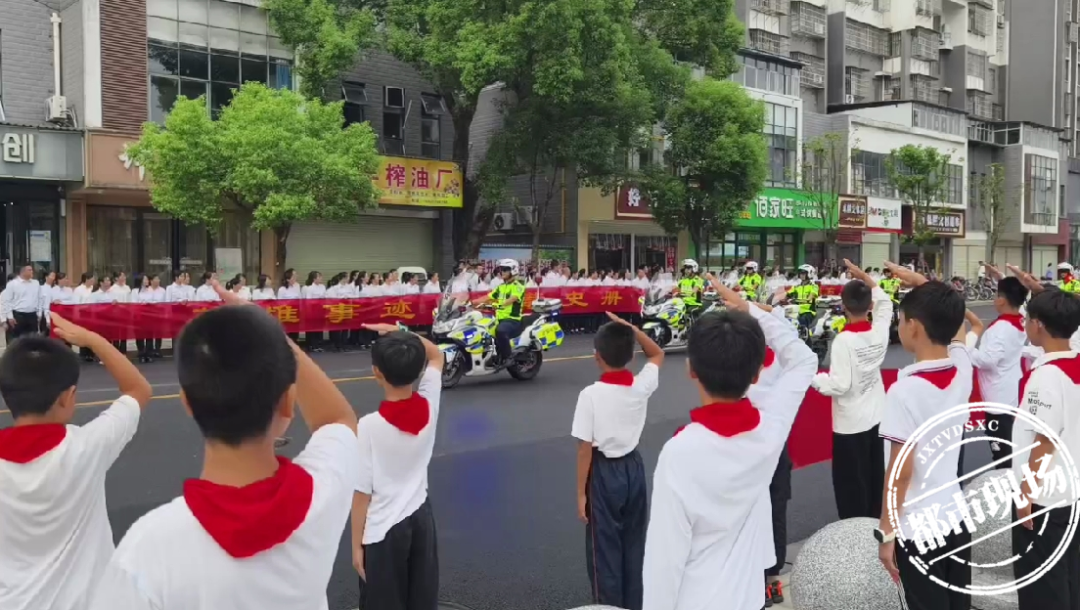 黄公略烈士遗骸在吉安安葬