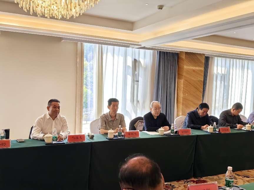 左起：马逸飞、申延生、申沛昌、白崇贵