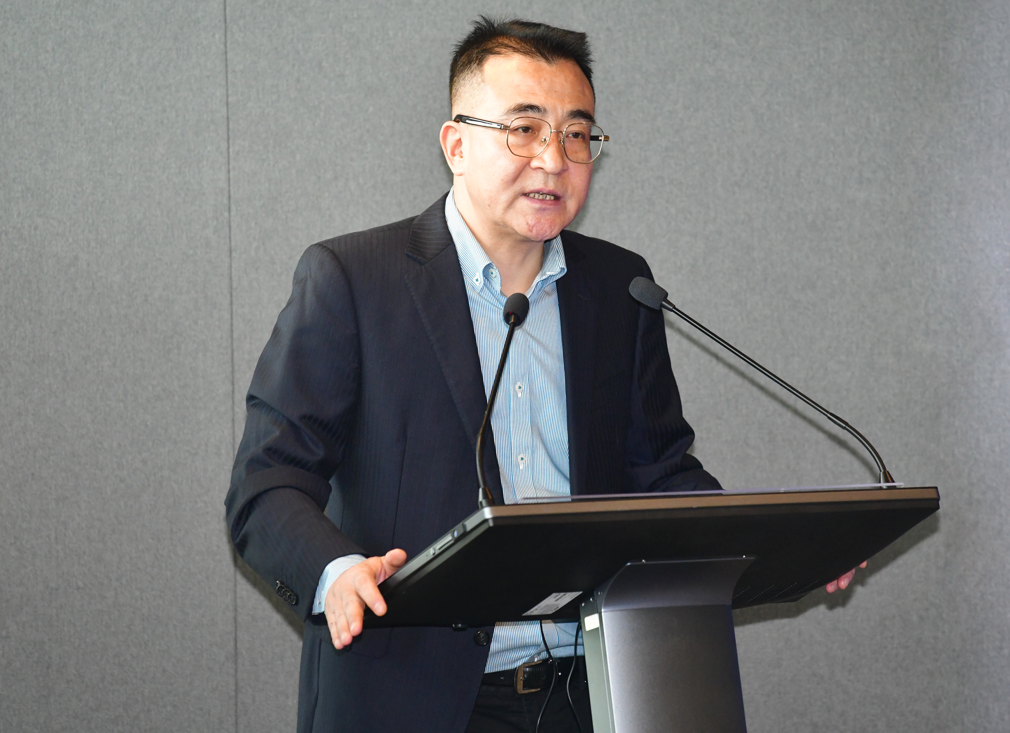 (ELA50副理事长任金龙先生)