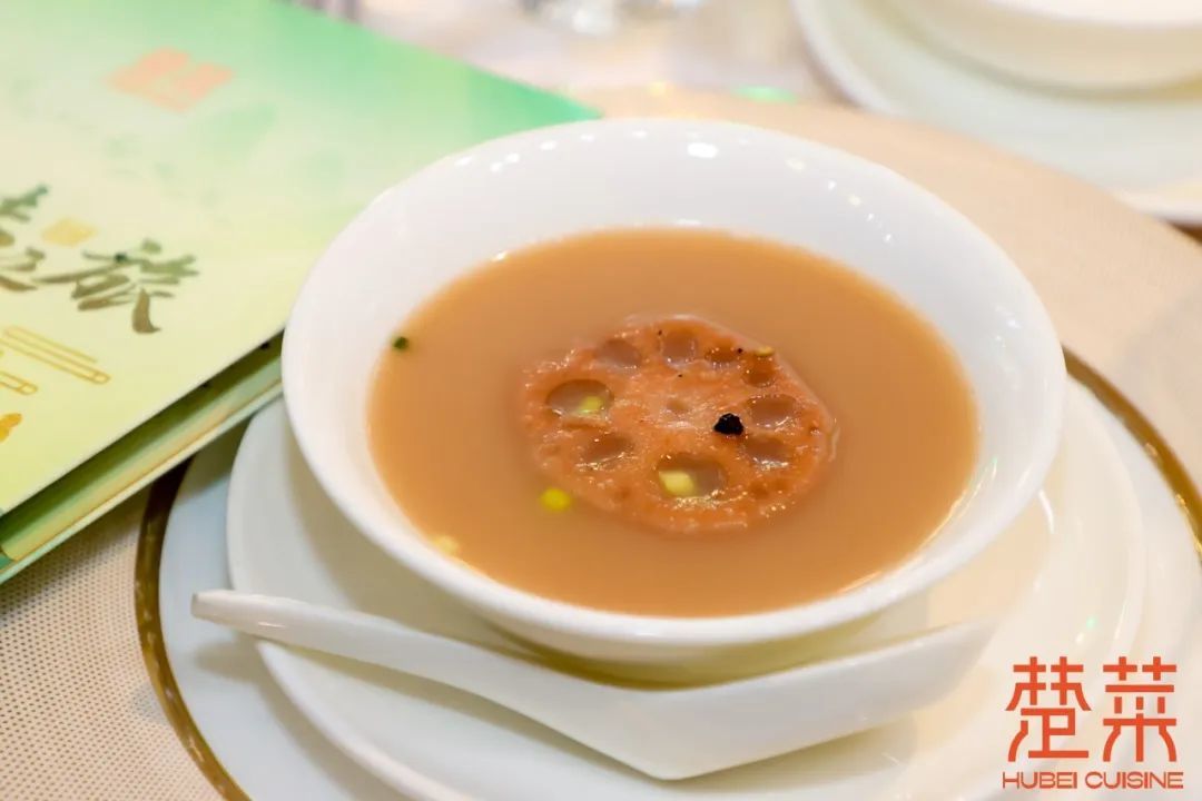 △洪湖莲藕排骨汤