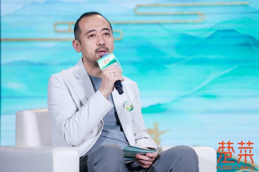 △金梧桐中国餐厅指南发起人、凤凰网美食频道主编王振宇先生