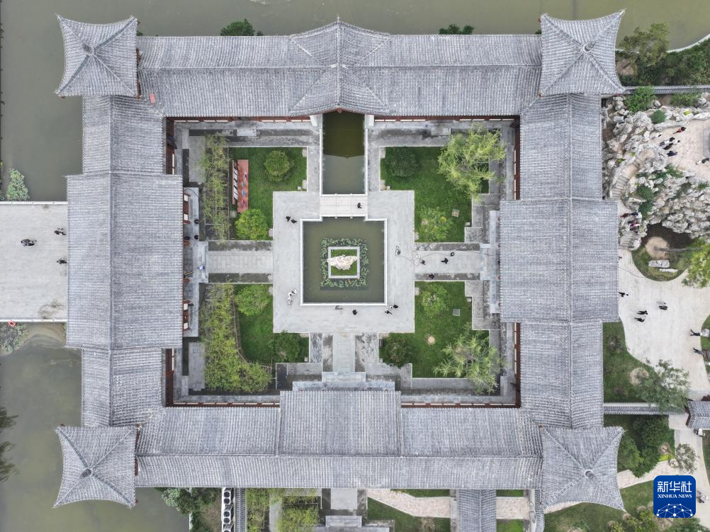 9月26日拍摄的河北定州众春园（无人机照片）。