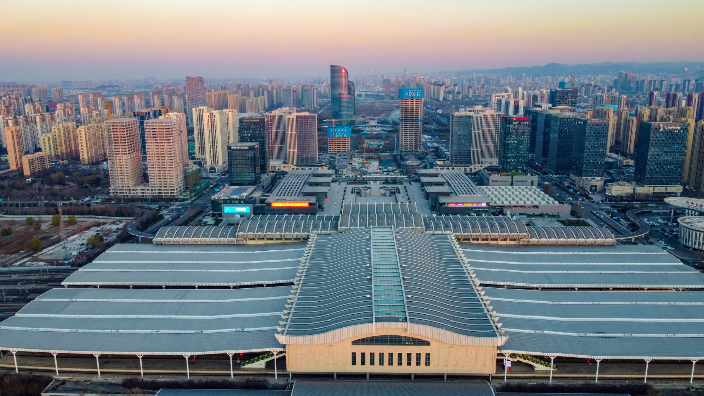 济南西站枢纽经济商务区：瞄准会展引擎，打造发展高地