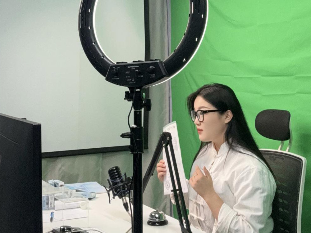 凤栖梧桐・人才新区 | 摆渡创新工场：聚微光以成星河