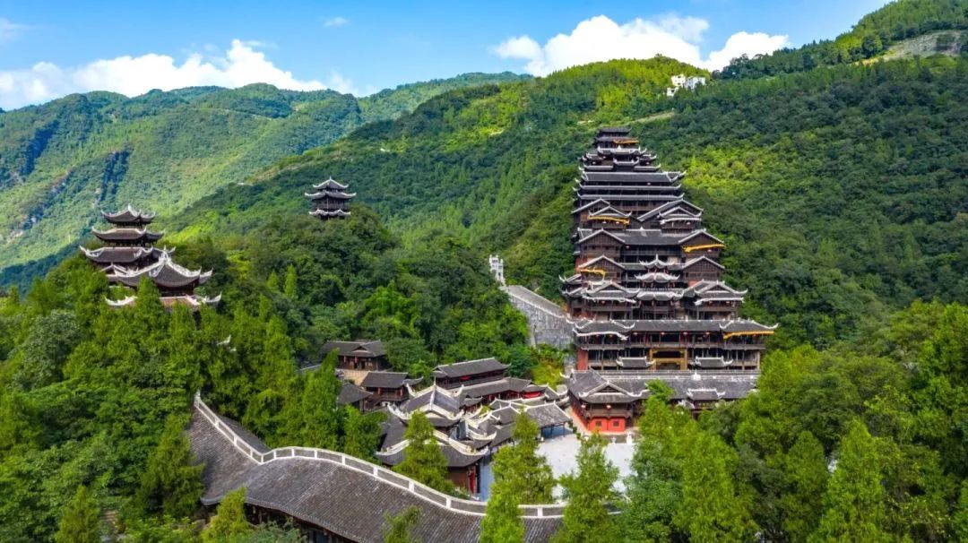 国庆去哪儿耍？彭水三日游攻略请收好，全方位领略世界苗乡风情！