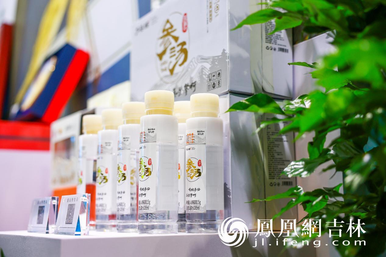 现场展出的吉林人参饮料。