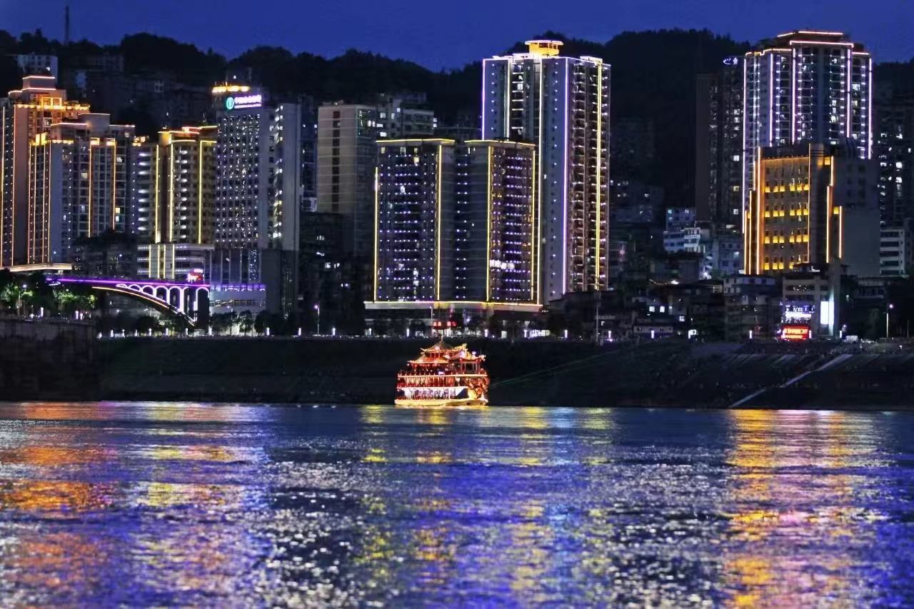 国庆去哪儿耍？彭水三日游攻略请收好，全方位领略世界苗乡风情！