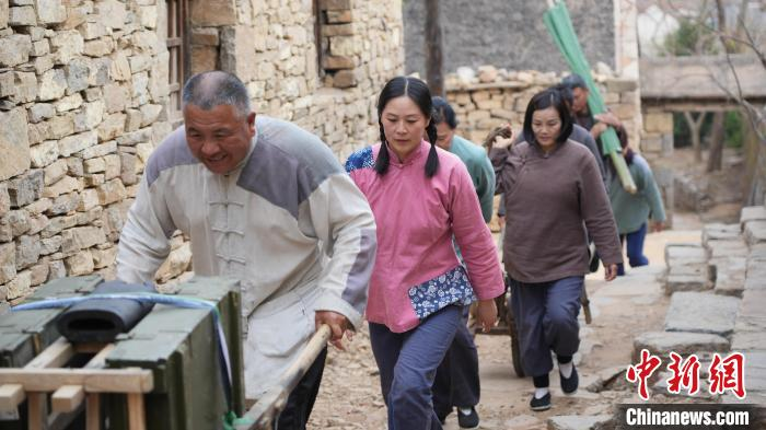 高铁趟趟满载、沉浸式体验游火爆、秋日限定美景层出不穷……假期来山东就对了