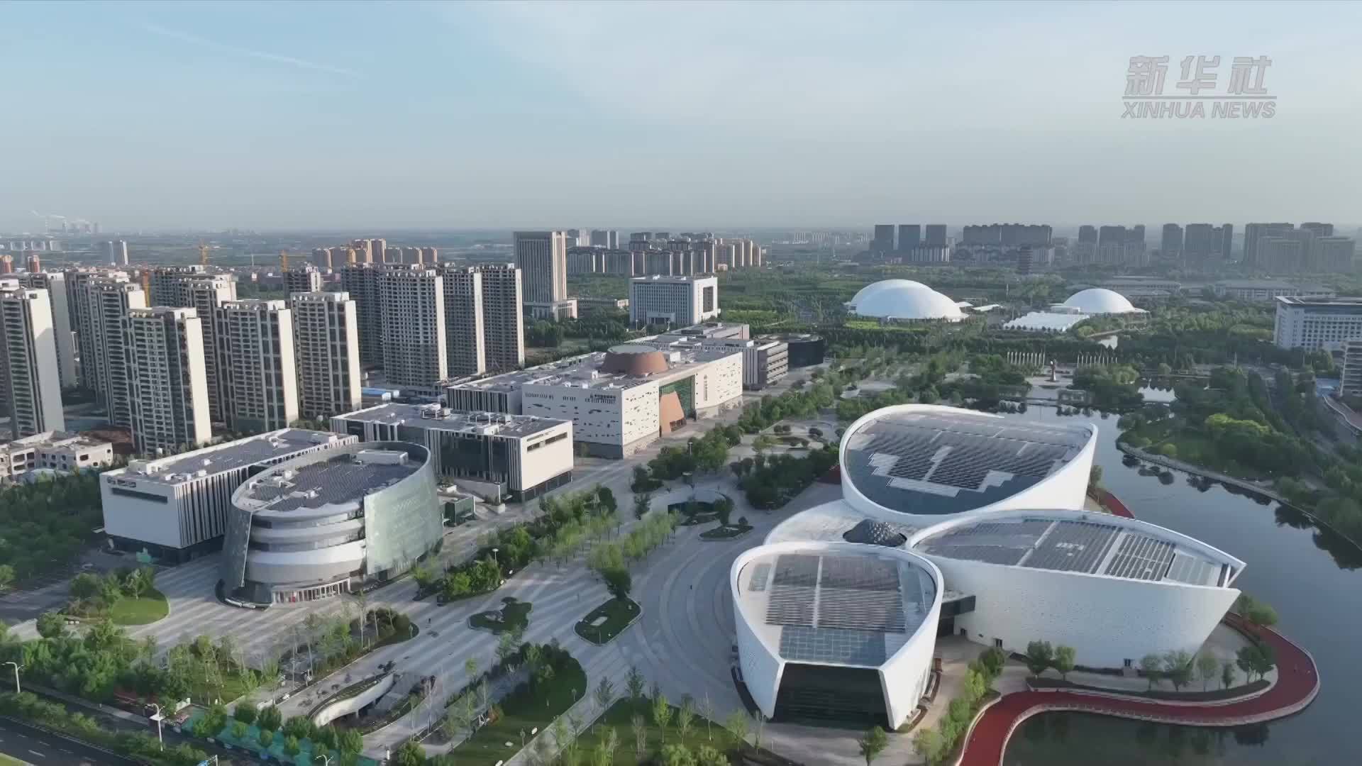 山东淄博：陶琉博览会上感受陶风琉韵