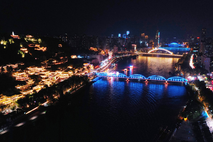 ▲金城关夜景（来源 新华社）