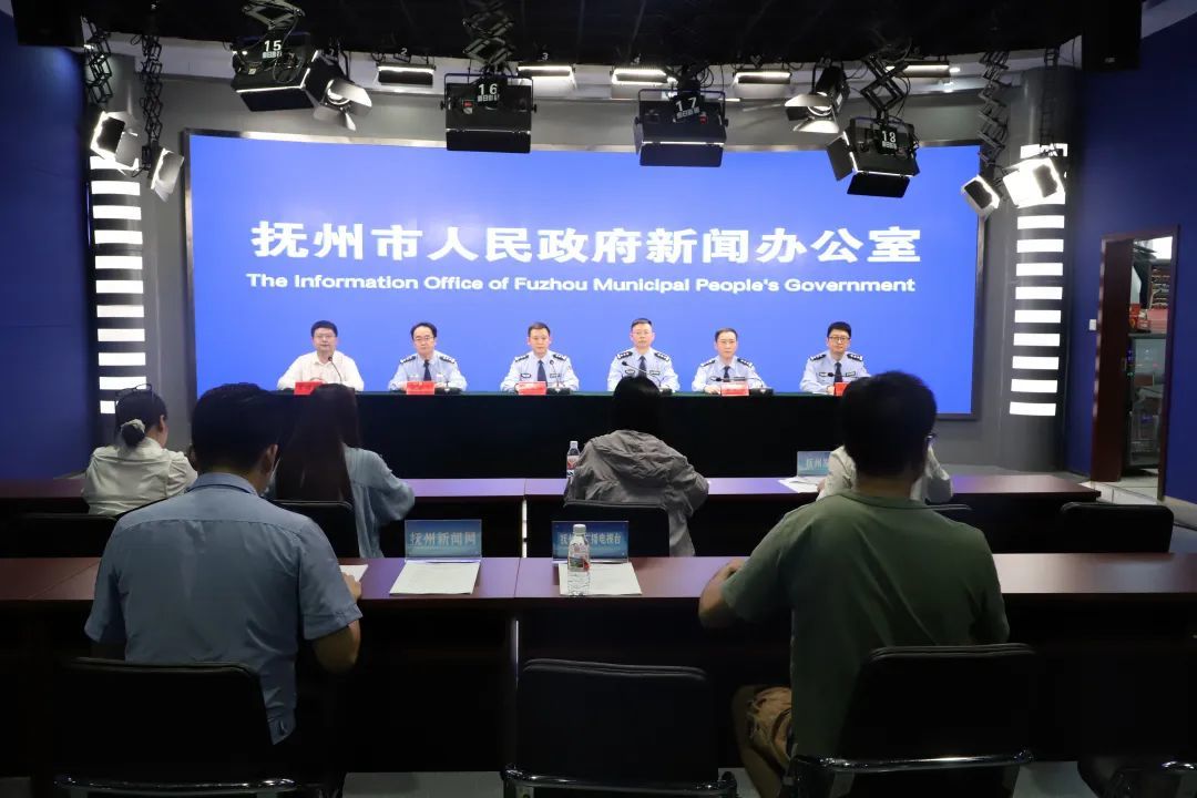 抚州夏季治安打击整治行动“成绩单”：抓获涉案人员1300余名