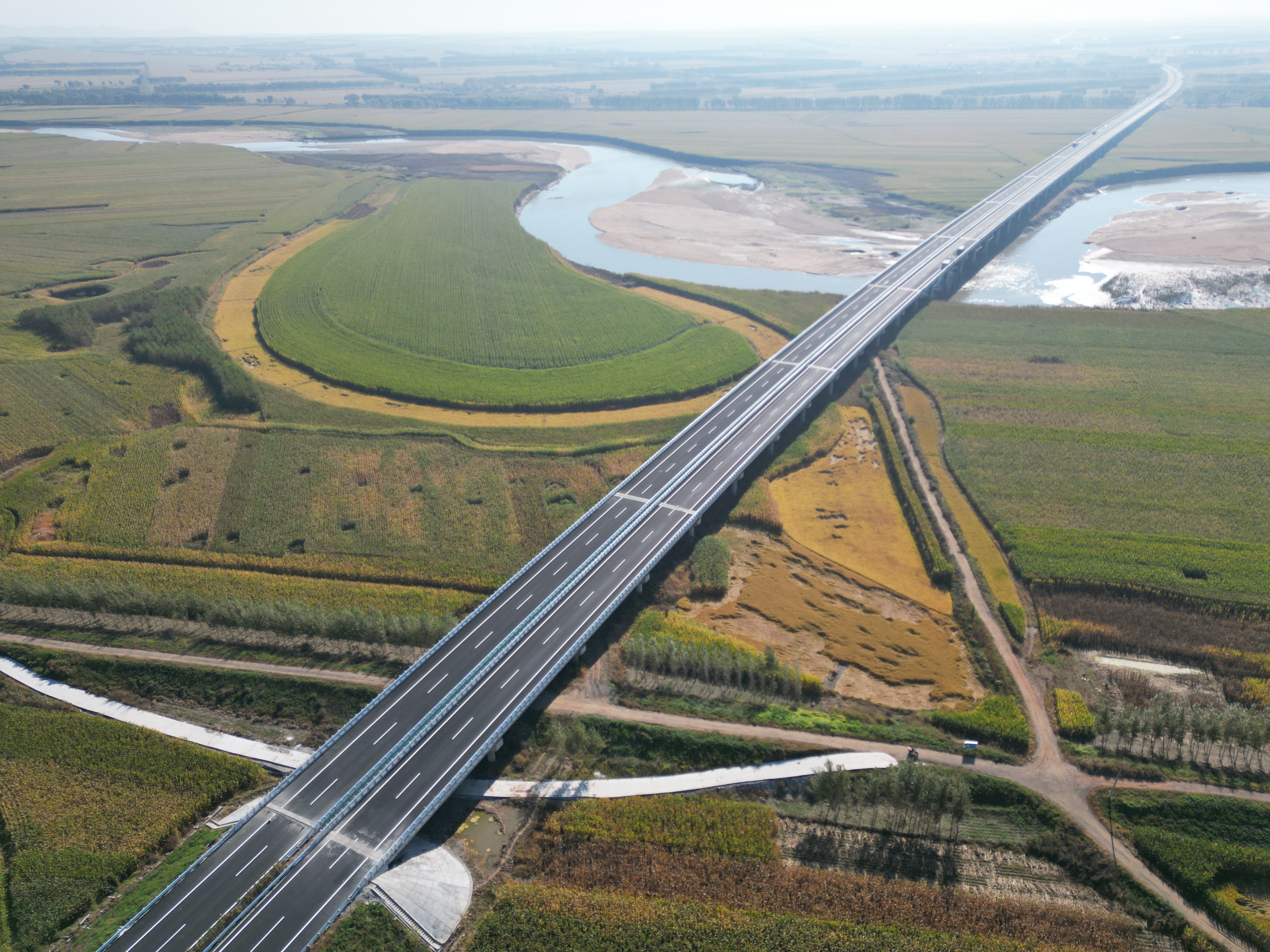 长春市同步推进5条高速公路建设 年底前3条通车 “十四五”末高速公路总里程实现翻一番