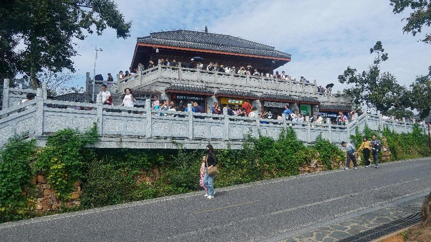 优服务焕新颜，橘子洲、麓山景区以最美姿态迎八方来客