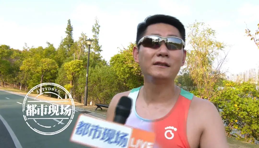 南昌象湖湿地公园西侧路灯成摆设 附近居民：漆黑一片有点瘆人