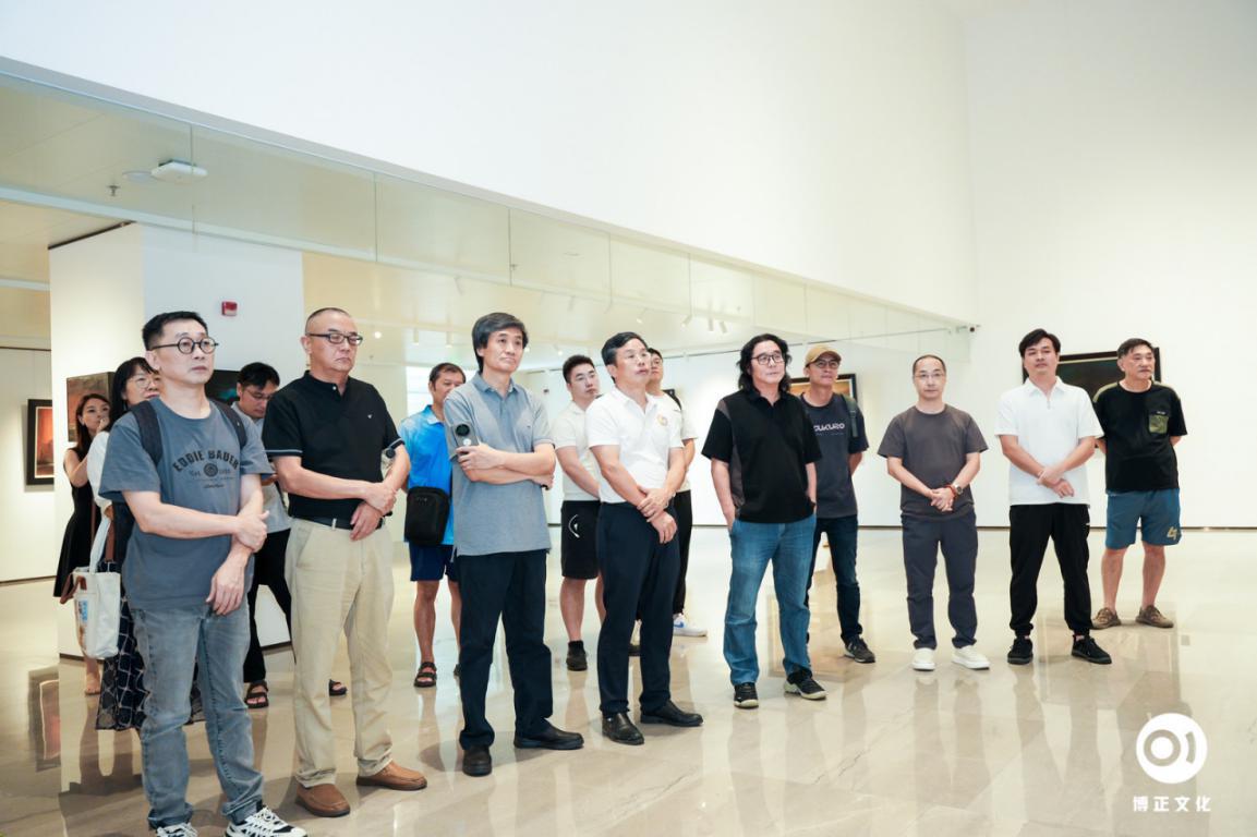 等风来—陈瑞奕油画作品展”在湾厦艺术中心开幕