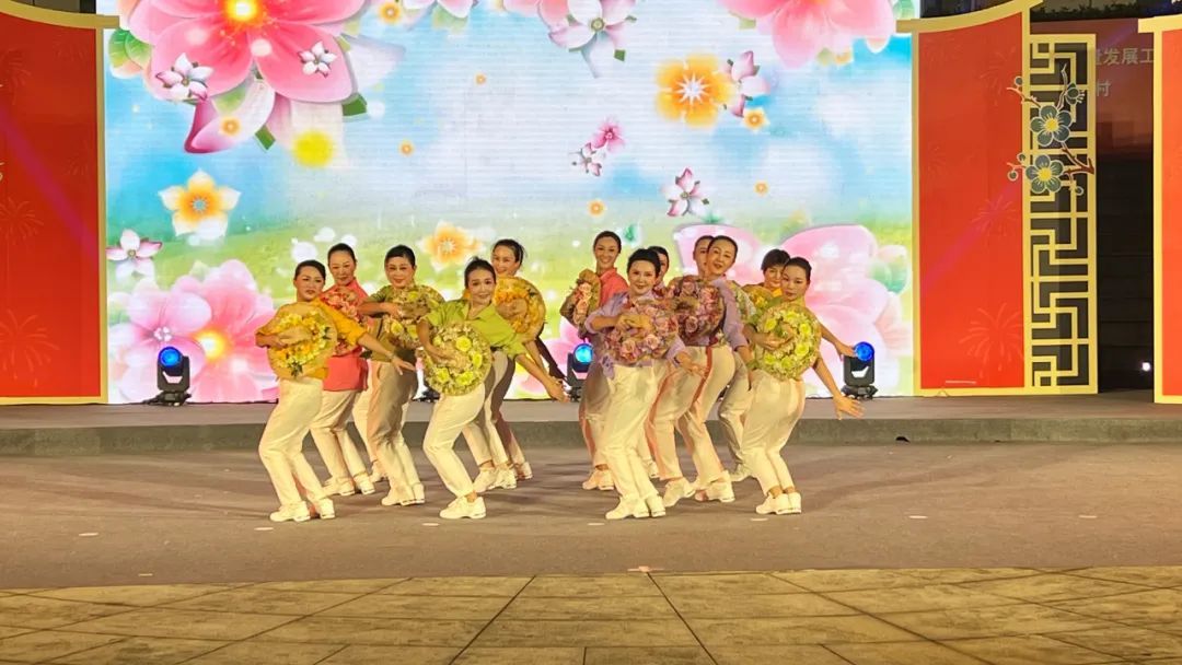 “小广场”促进“大团结”！东城第二届民族团结进步主题广场舞大赛举行