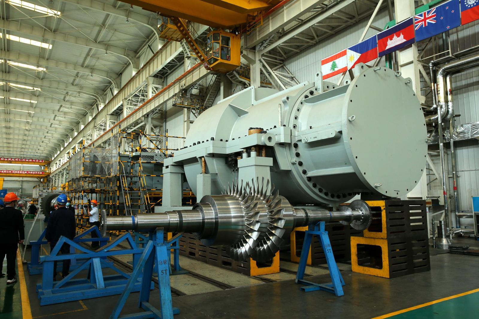 陕鼓集团总装车间。（资料图片）记者 李明 摄