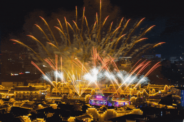 “一亿旅客已抵达南昌”……江西开启“人山人海”模式