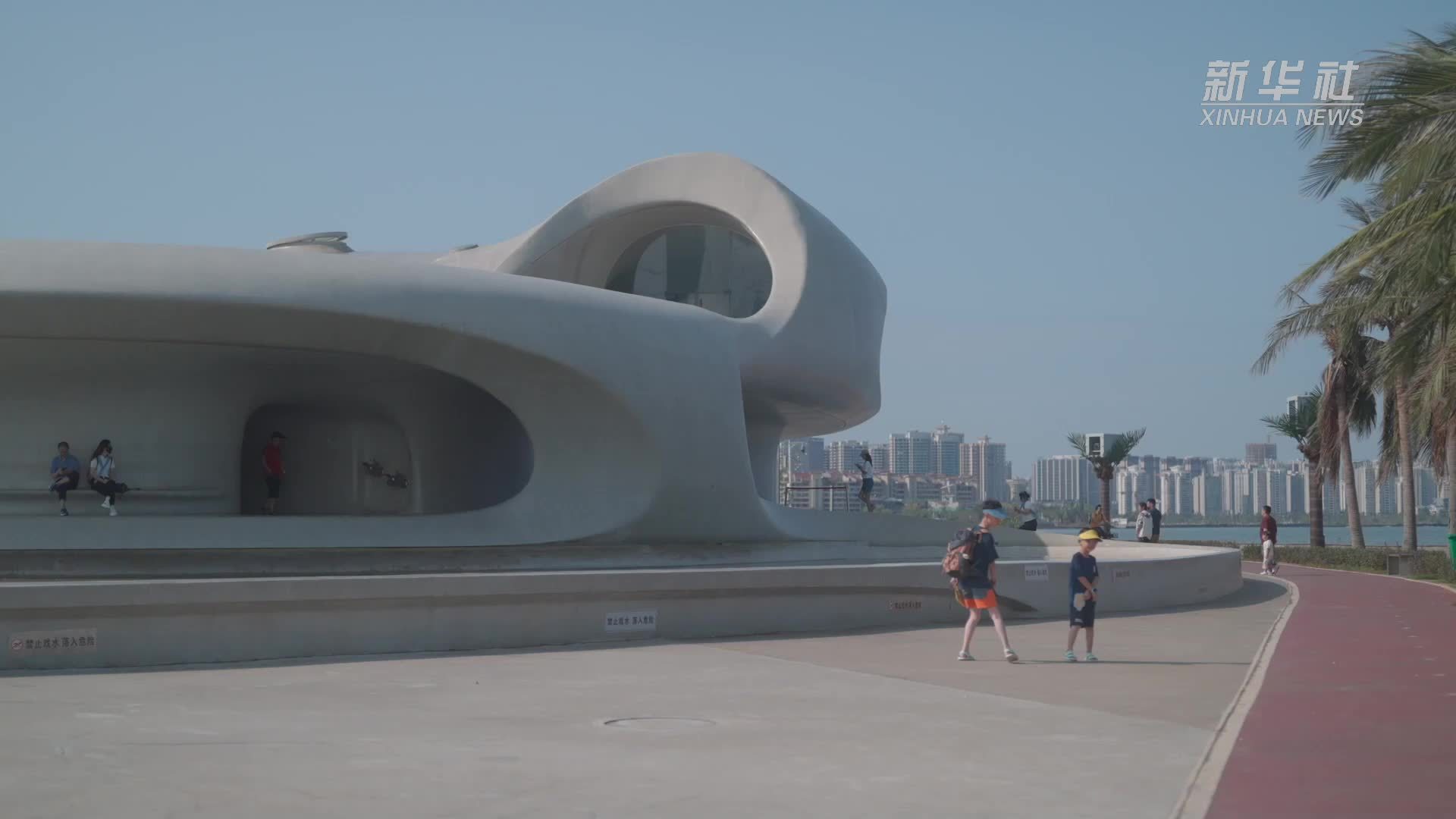 邂逅中国|外籍博主领略海口假期文旅风情_凤凰网视频_凤凰网