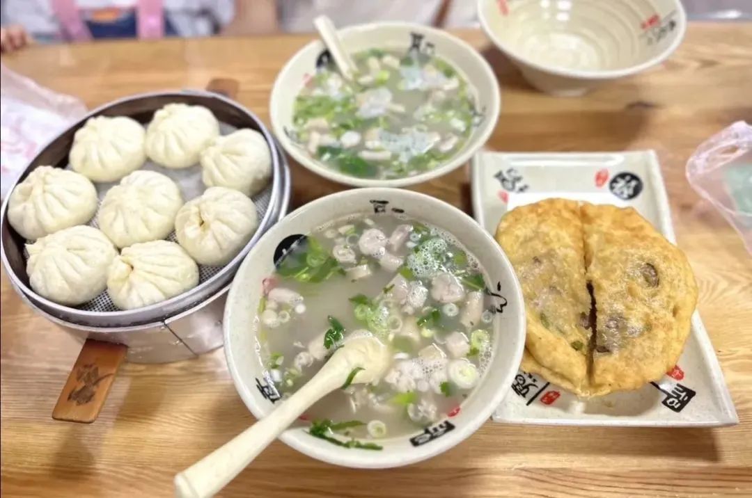 不输奈良!不输北欧!国内秋景天花板伊春,美食量大又美味!