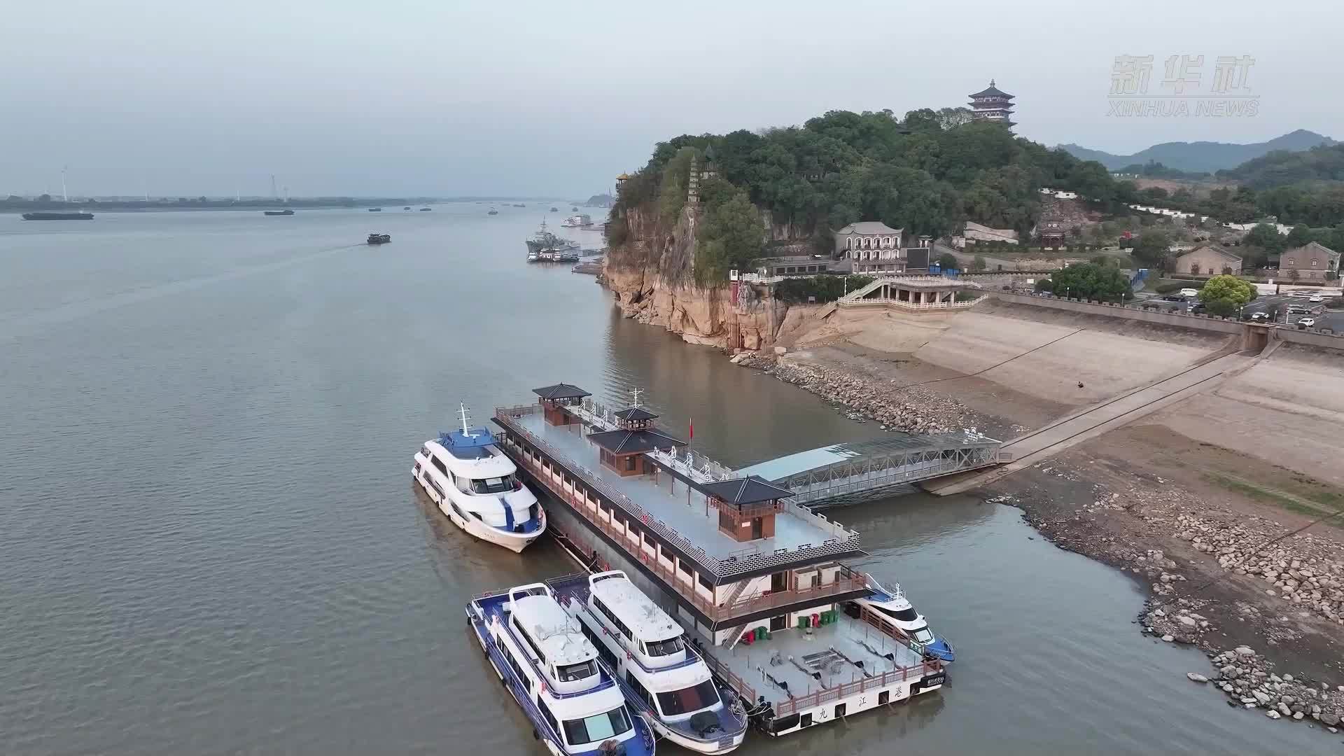 水落石出 江西石钟山再现溶洞奇观