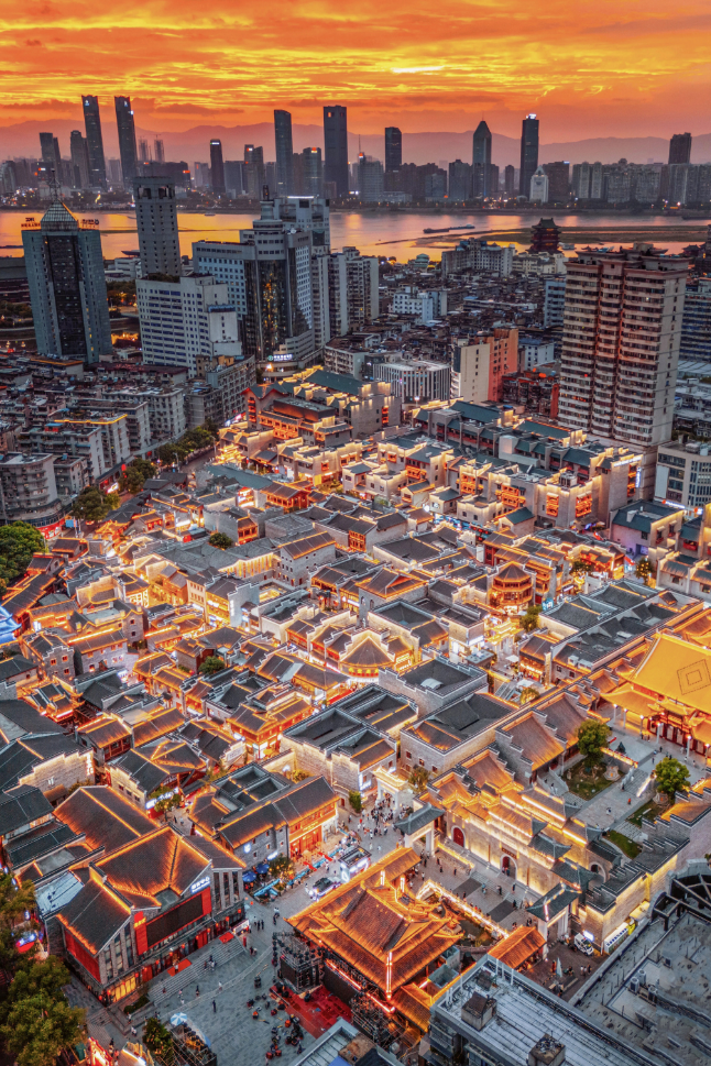 “爆火”的万寿宫藏着哪些历史记忆