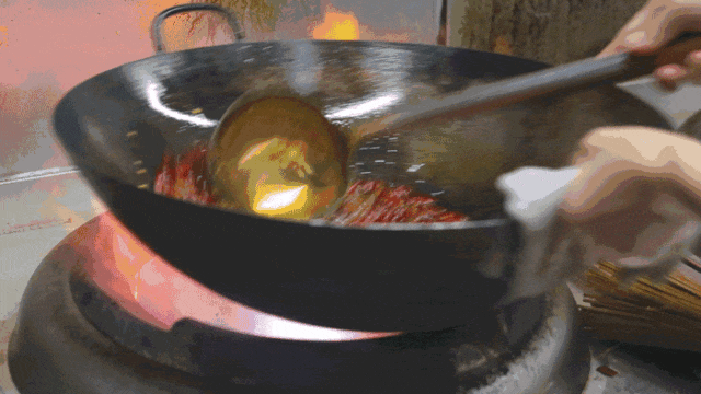 炒菜到底该用什么油？终于有人说清楚了