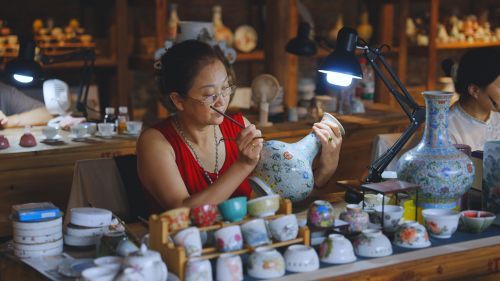 传承创新 瓷韵悠长