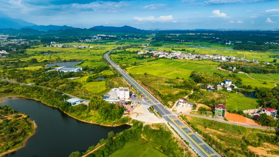 交通十年奋进，成就一路坦途！共青城市道路交通建设驶入高质量发展快车道