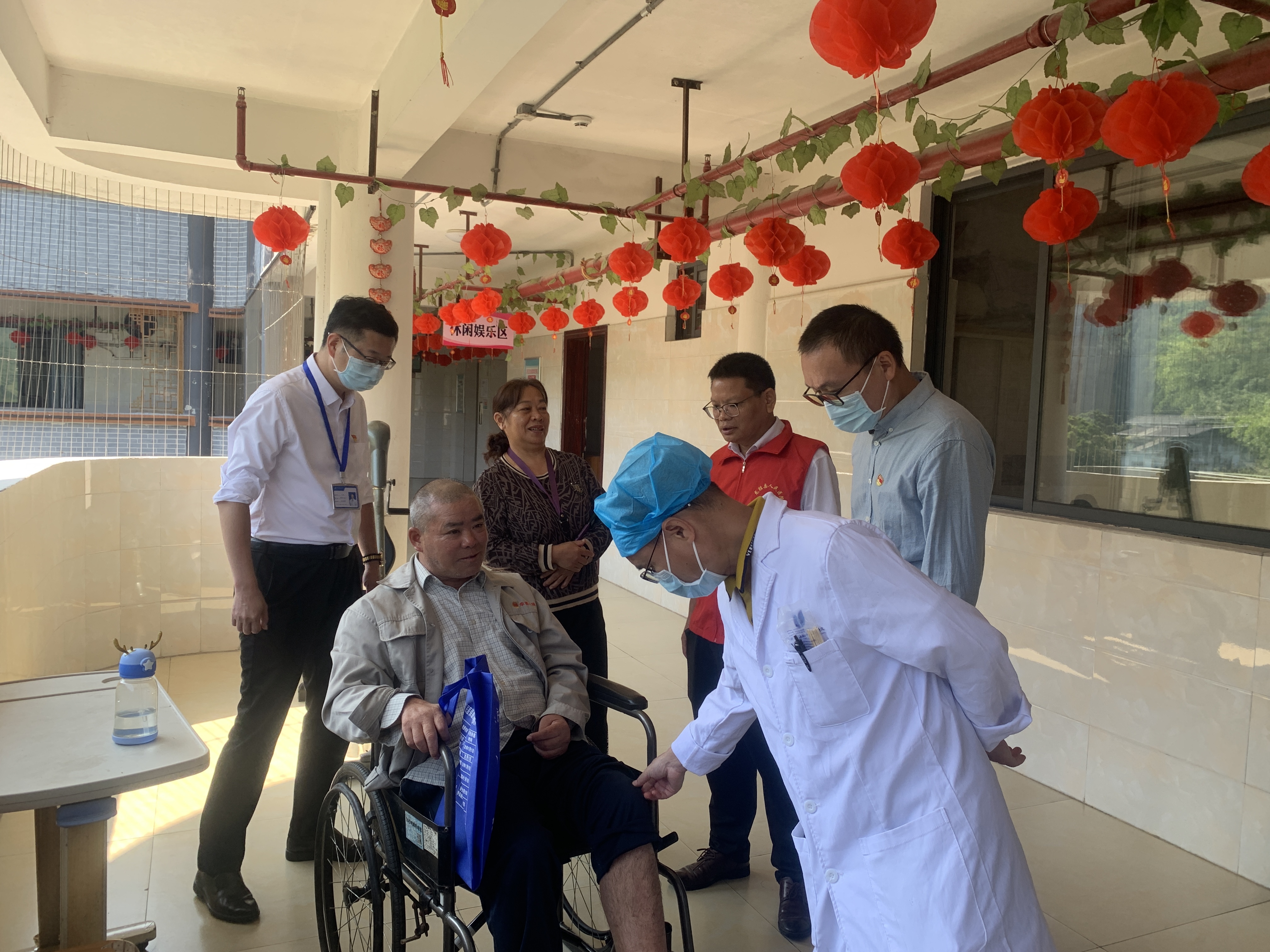 重阳敬老·健康护航——粤桂协作对口帮扶医疗队重阳节关爱老人行纪