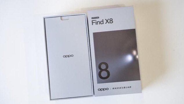 OPPO Find X8手機包裝盒亮相，標配A口充電器