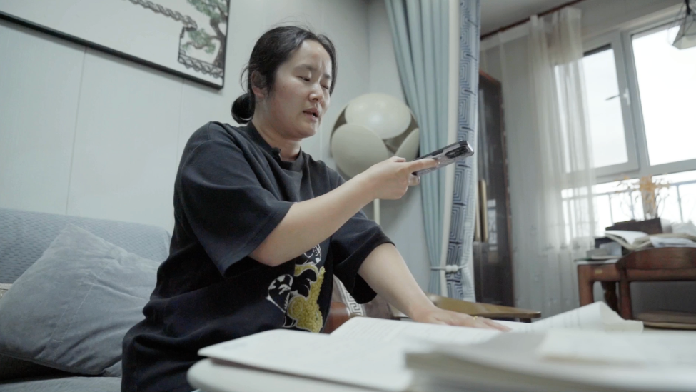 盲人高三语文老师：我做一份卷子至少3小时，第二天上课我才能自信给学生讲解