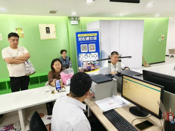 台东街道人社服务中心开展基本医疗保险参保宣讲活动