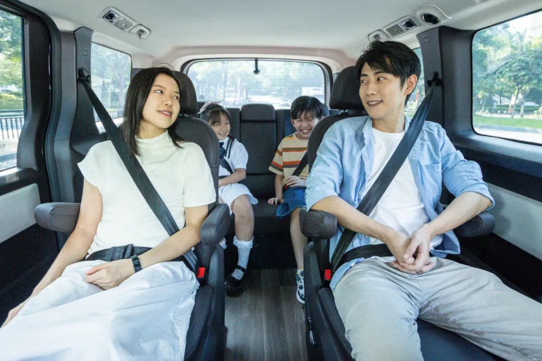 文远知行GXR后排空间