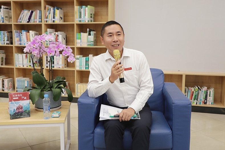 江西科技学院举办“赓续红色血脉，争做薪火传人”读书分享会