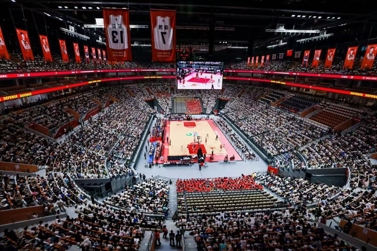 深圳体育馆焕新荣归 点燃城市体育消费热情