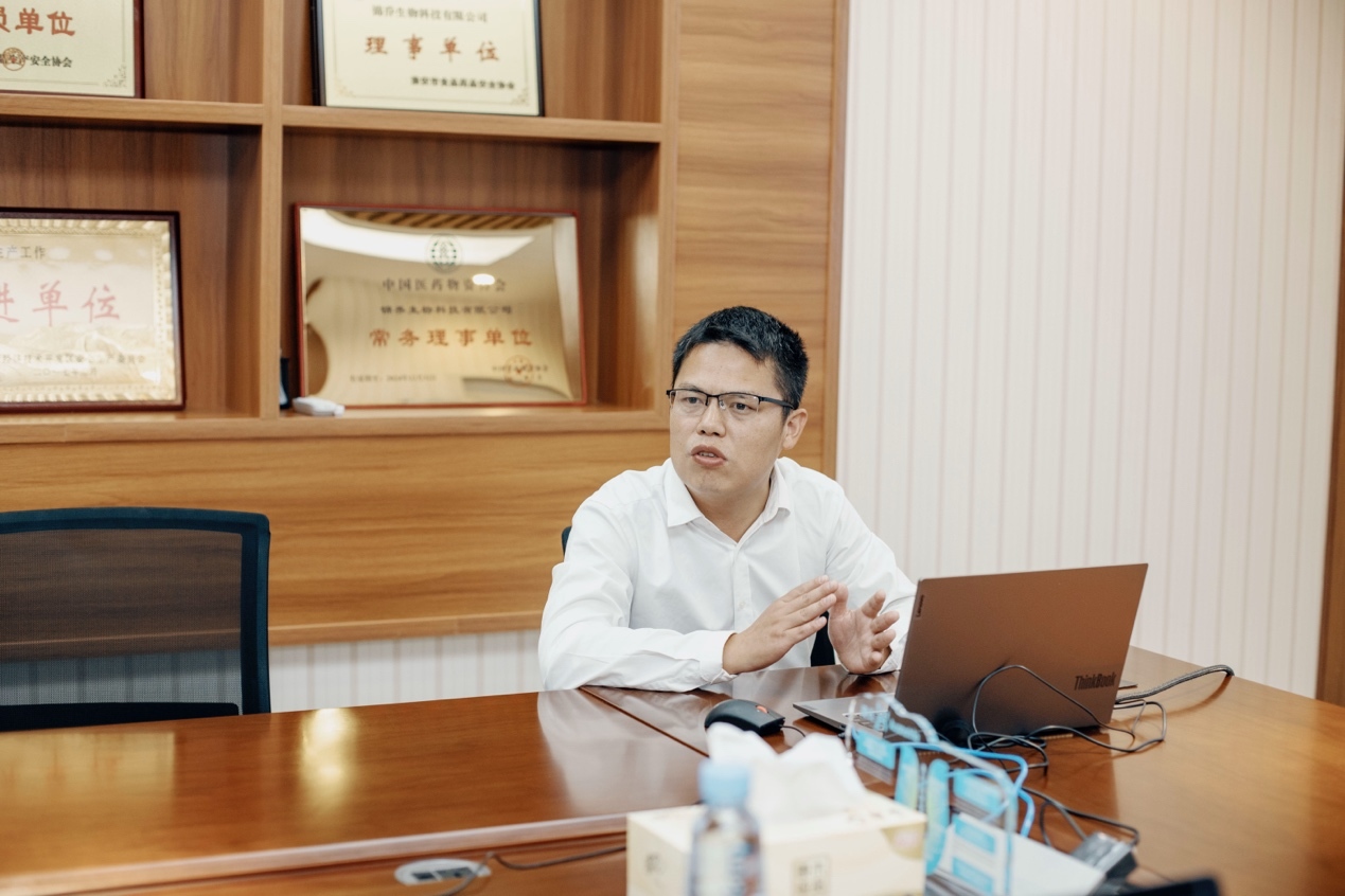 锦旗生物研发副总监彭灿