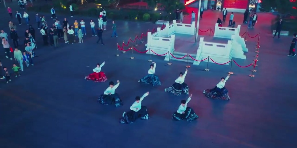 CITY WALK第一站——二七广场！有功夫，来郑州，共赴武林盛宴！