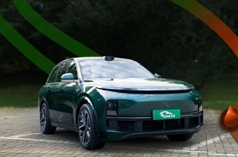 【一刀不剪】理想L8端到端智驾对比实测：整体提升明显 但加塞成功率还是低 ｜凰家智车局