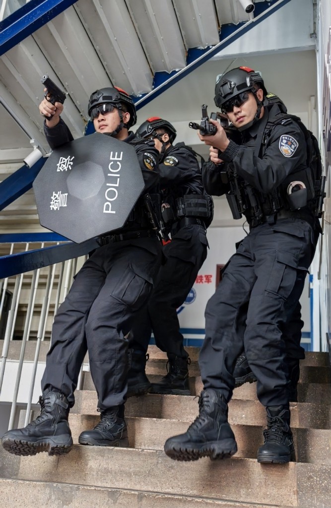 兰州特警锤炼实战能力