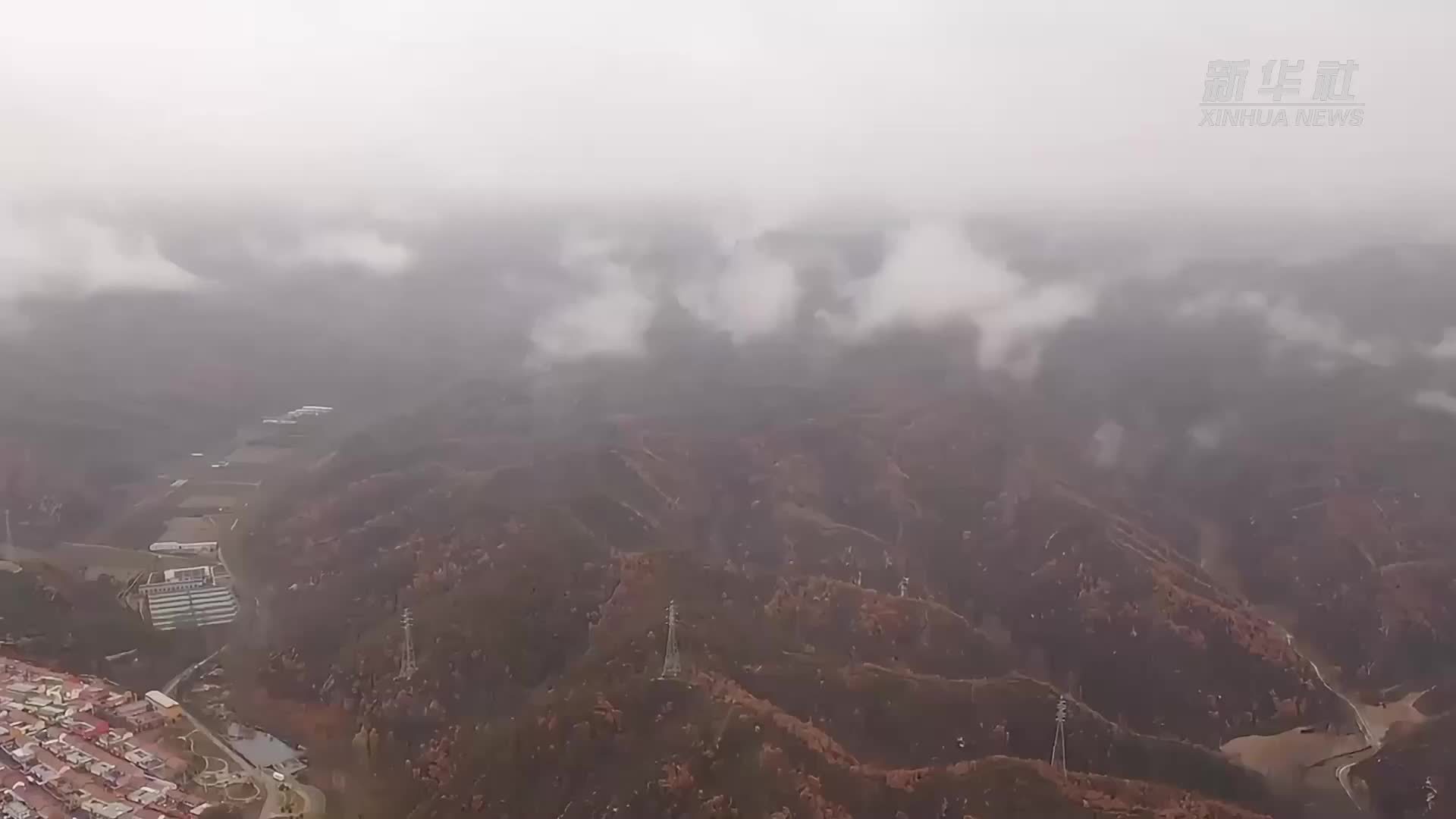 雪花纷纷，北京“北极乡”化身冰雪世界