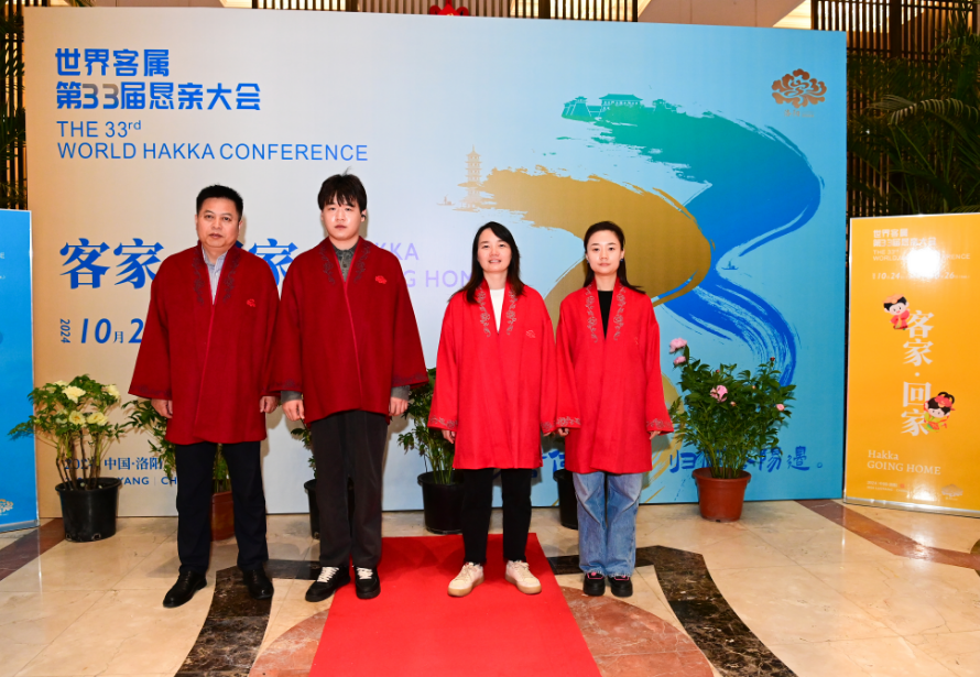 洛阳汉服研究院:倾力打造“月明”主题服装 助力世界客属第33届恳亲大会