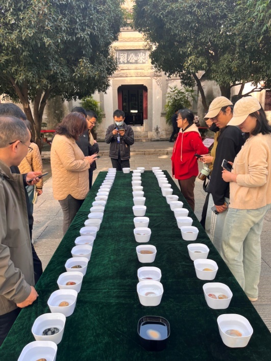 雨花石在汉江边沉吟,和历史对话