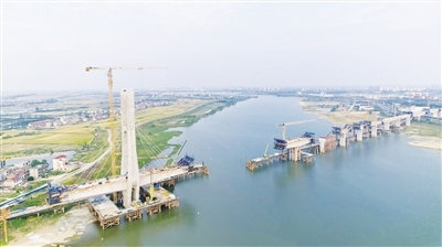 隆兴大桥南支铁路桥建设实景图