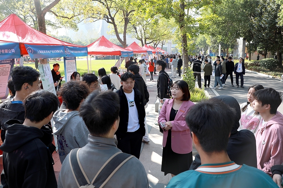 江西科技学院举办2025届毕业生秋季双选会