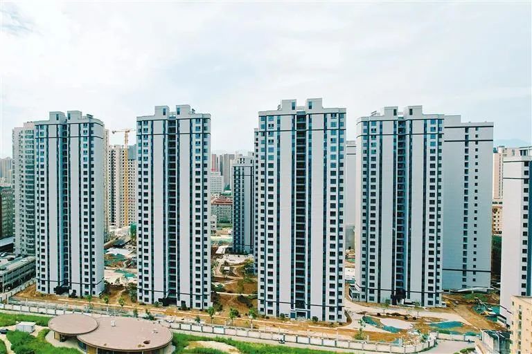 沙滹沱村安置楼实景图。