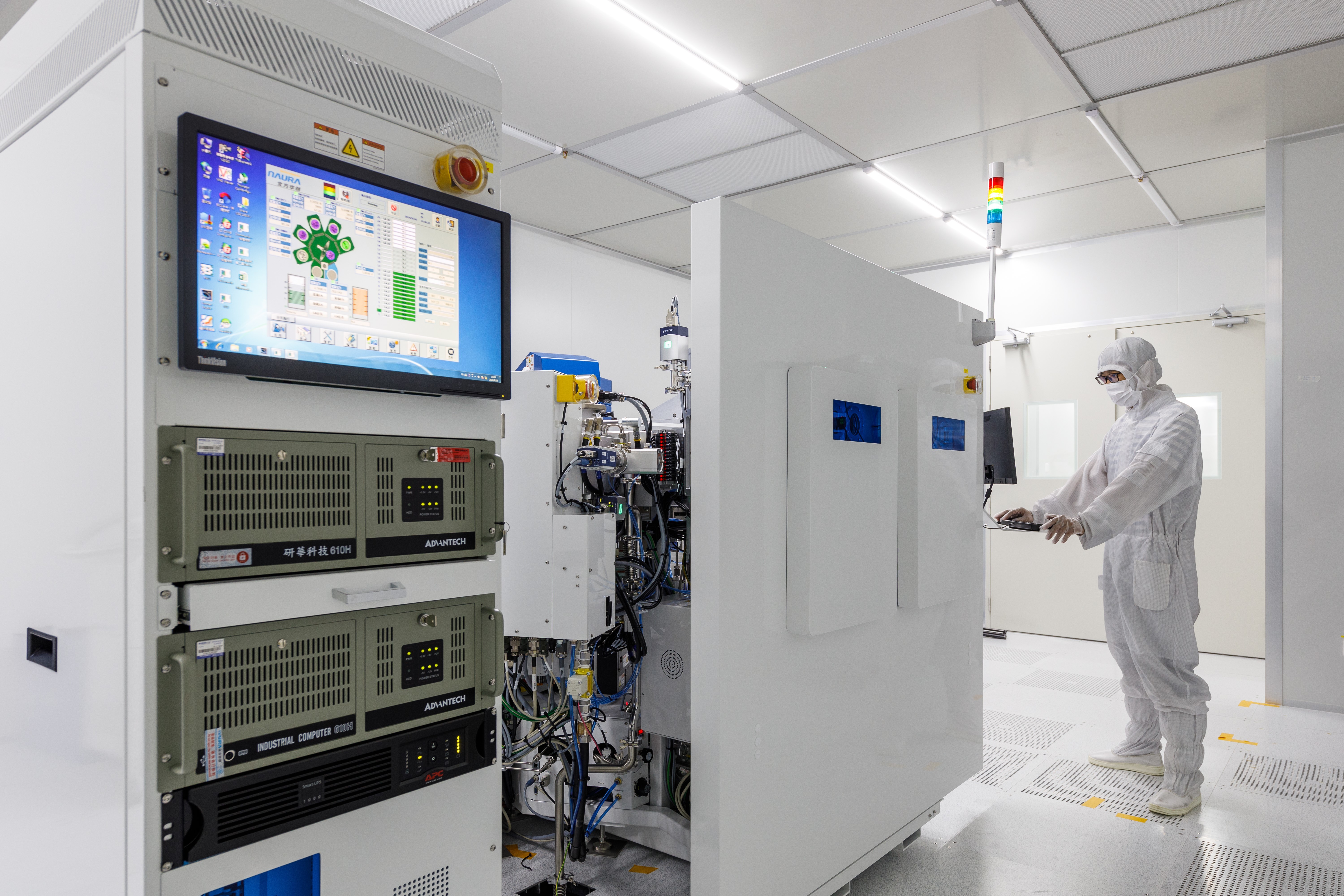 光子芯片中试线-薄膜沉积间。受访者供图