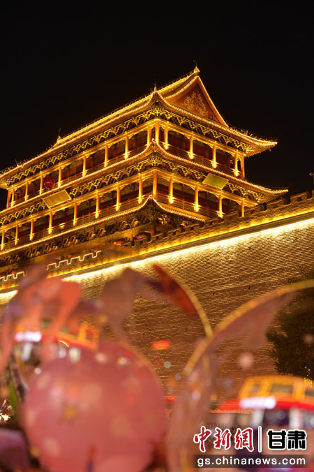武威南门楼夜景　李大伟　摄