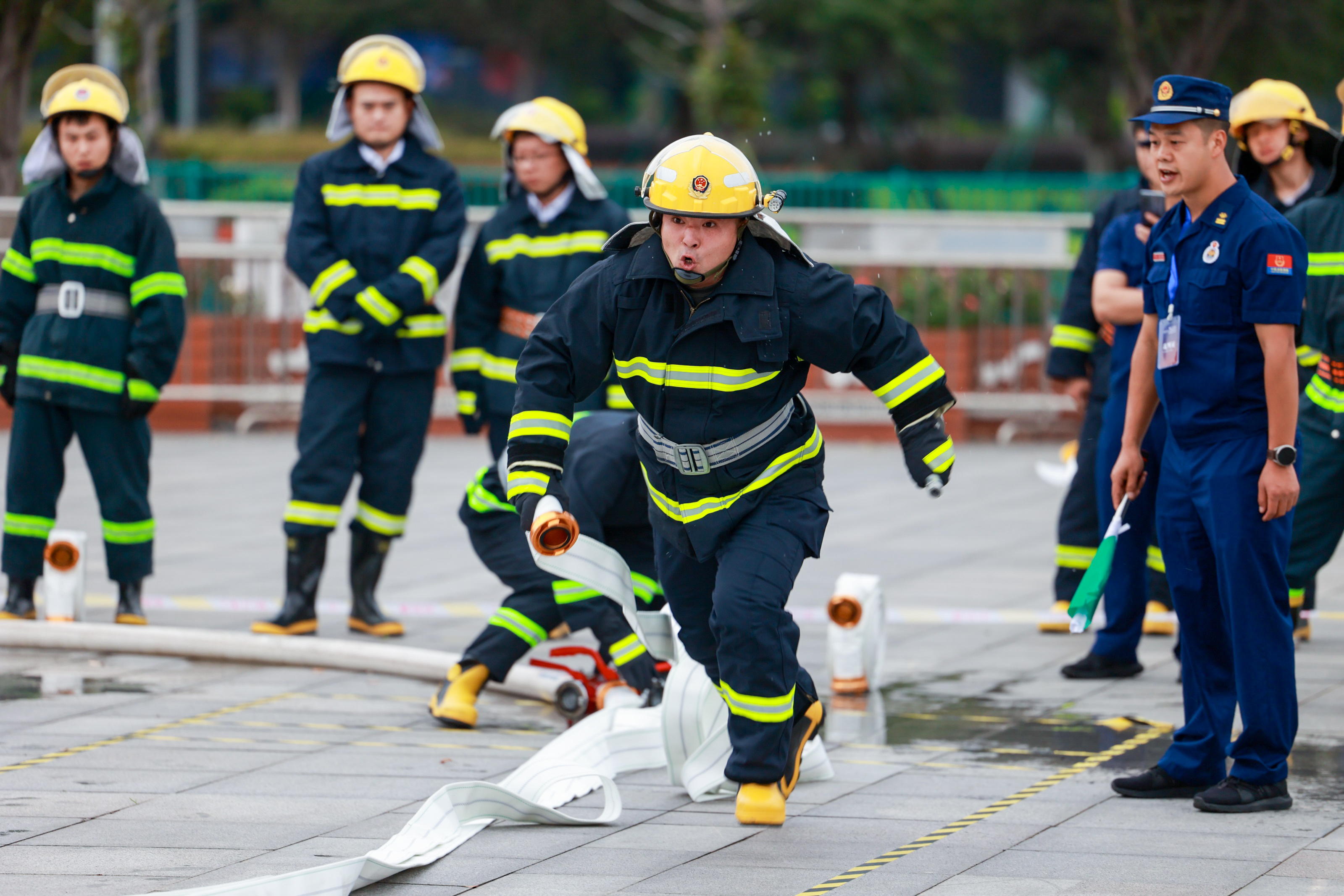 宁波江北举办首届住宅小区物业人员消防技能大比武